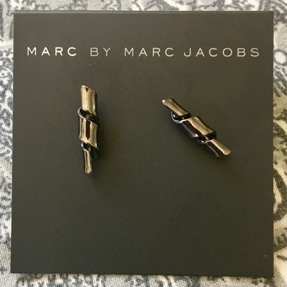 MARC BY MARC JACOBS Metal Twist Post Earrings -NWT - Picture 2 of 3